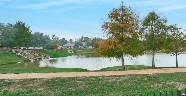 24511 Emerald Pool Falls Drive, Tomball, TX 77375