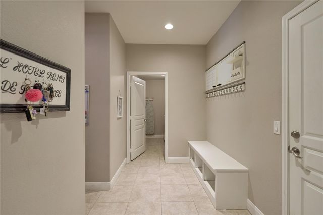 24511 Emerald Pool Falls Drive, Tomball, TX 77375