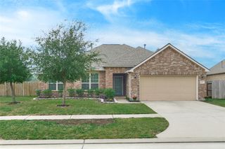 24511 Emerald Pool Falls Drive, Tomball, TX 77375