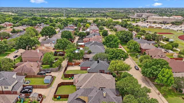 1040 Essex Drive, Cedar Hill, TX 75104