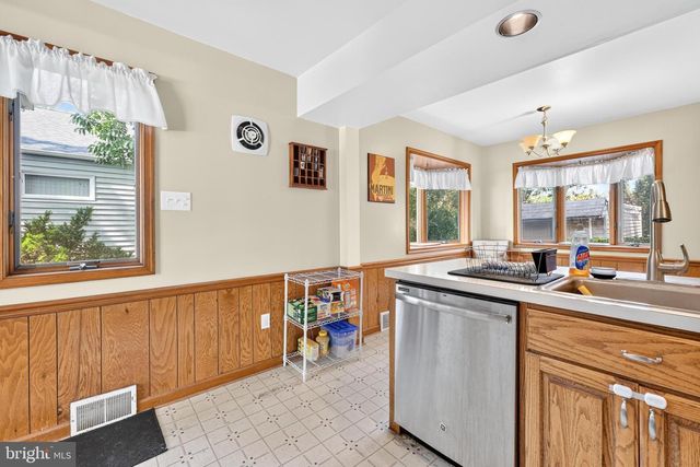 618 GARFIELD AVE, Glenside, PA 19038