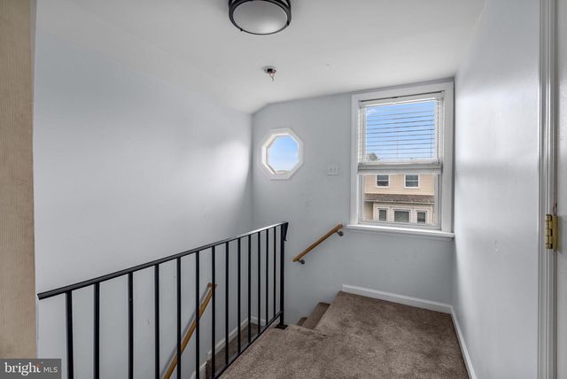 10 COLONIAL AVENUE, West Deptford, NJ 08096