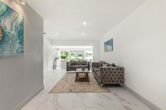 3621 SW 35th St, West Park, FL 33023