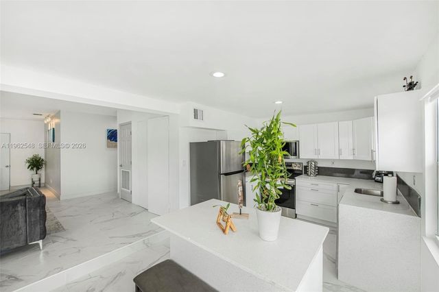 3621 SW 35th St, West Park, FL 33023