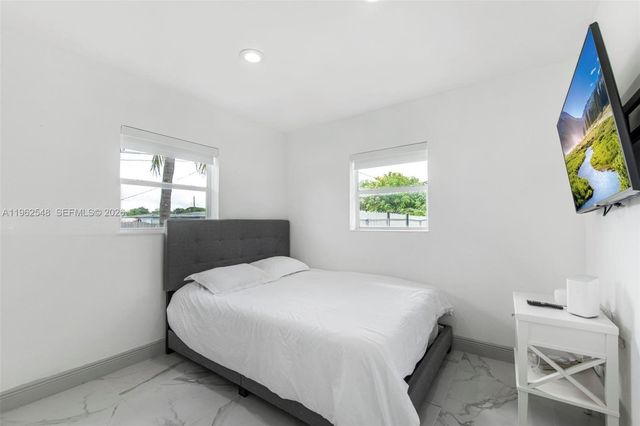 3621 SW 35th St, West Park, FL 33023