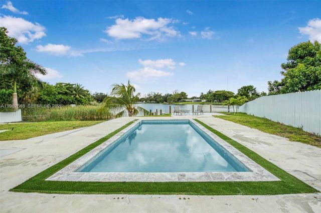 3621 SW 35th St, West Park, FL 33023