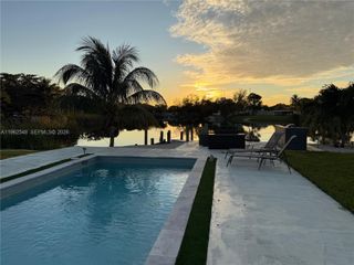 3621 SW 35th St, West Park, FL 33023