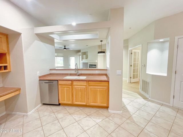 11500 E Cochise Drive 1007, Scottsdale, AZ 85259