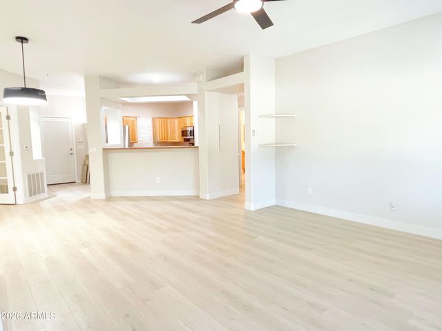 11500 E Cochise Drive 1007, Scottsdale, AZ 85259