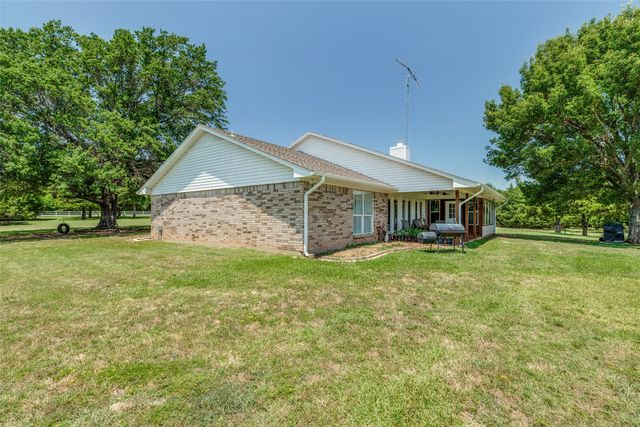 76 Spout Springs Road, Pottsboro, TX 75076