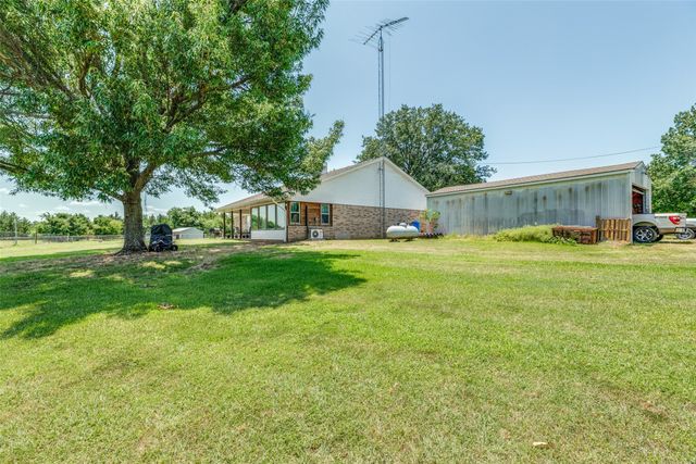 76 Spout Springs Road, Pottsboro, TX 75076