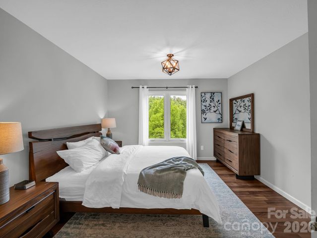 656 Cashiers Valley Road, Brevard, NC 28712