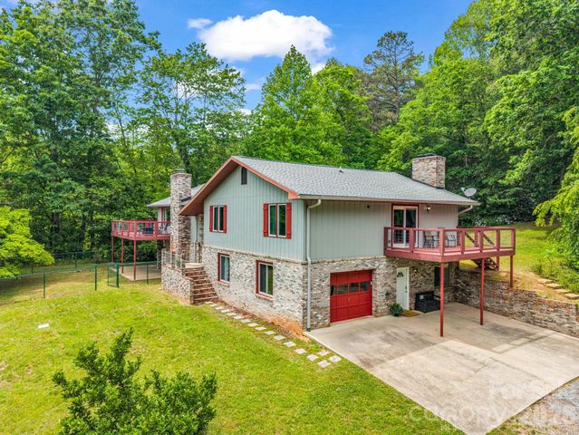 656 Cashiers Valley Road, Brevard, NC 28712