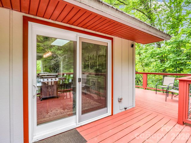 656 Cashiers Valley Road, Brevard, NC 28712