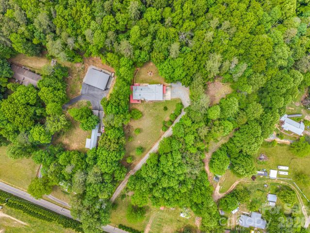 656 Cashiers Valley Road, Brevard, NC 28712