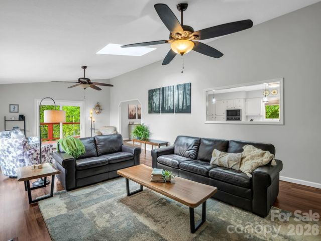 656 Cashiers Valley Road, Brevard, NC 28712