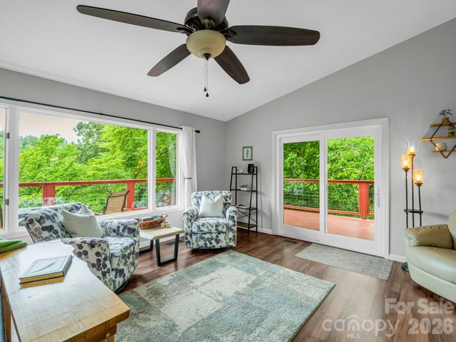 656 Cashiers Valley Road, Brevard, NC 28712