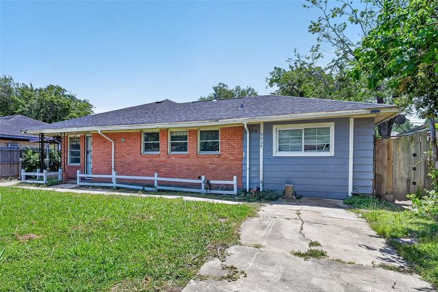 5934 Belmark Street, Houston, TX 77033
