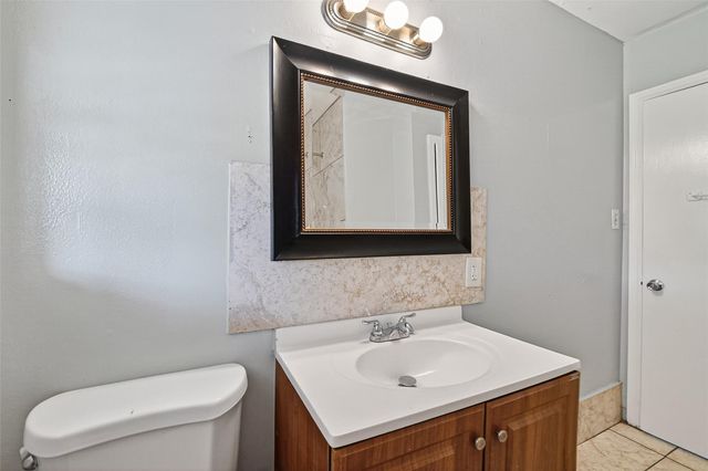 5934 Belmark Street, Houston, TX 77033