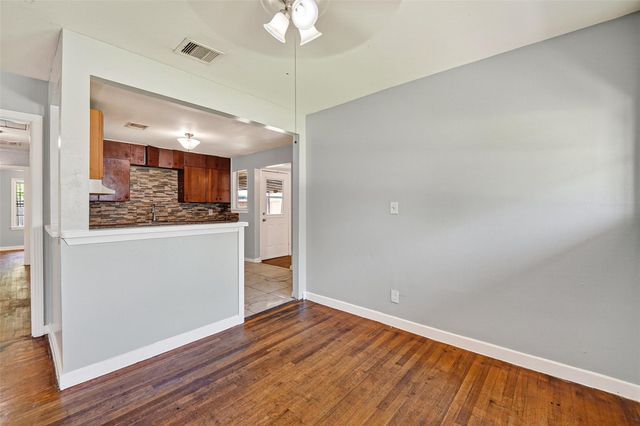 5934 Belmark Street, Houston, TX 77033