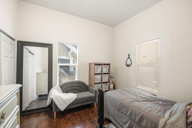 122 W Acacia, Stockton, CA 95202