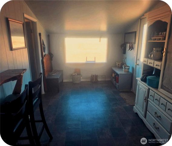 15650 Huddle Corner Road E, Harrington, WA 99134