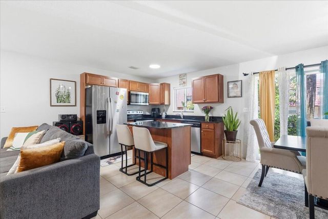 1340 SW 53rd Avenue, North Lauderdale, FL 33068
