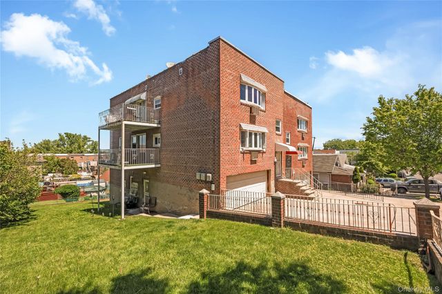126-09 5th Avenue, College Point, NY 11356
