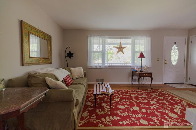 237 4th Street, Dunellen, NJ 08812