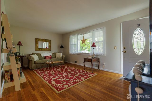 237 4th Street, Dunellen, NJ 08812