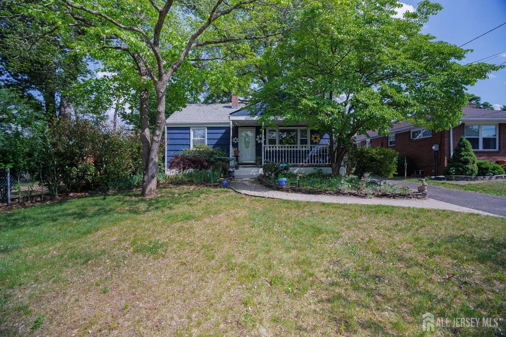 237 4th Street, Dunellen, NJ 08812