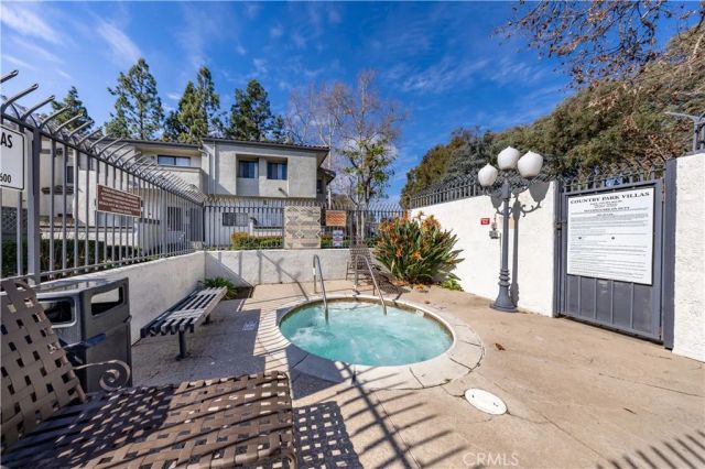 17 Blackbird, Pomona, CA 91766