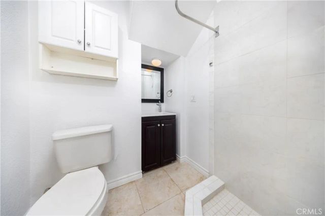 17 Blackbird, Pomona, CA 91766