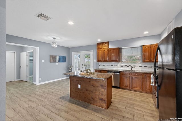 4531 Eisenhauer Rd, San Antonio, TX 78218