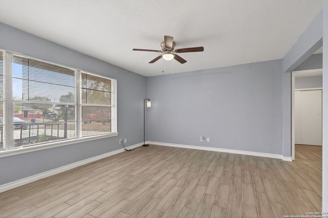 4531 Eisenhauer Rd, San Antonio, TX 78218