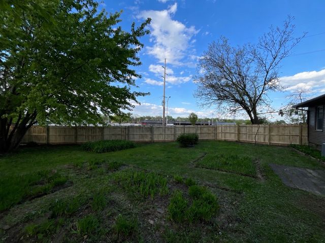1718 Highland Avenue, Iowa City, IA 52240