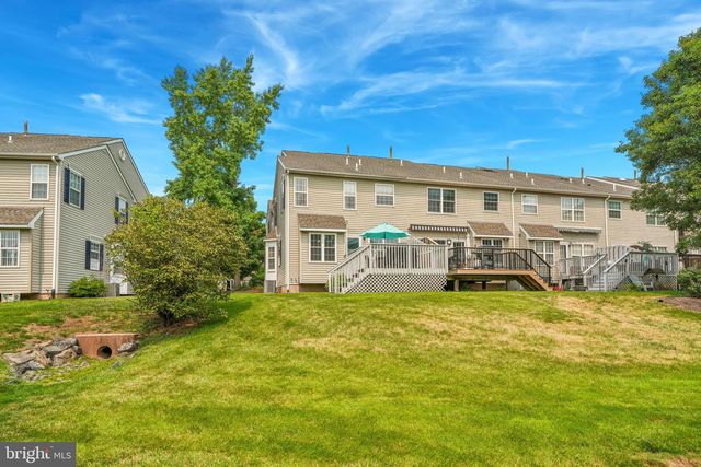 101 WALKER RD, Royersford, PA 19468