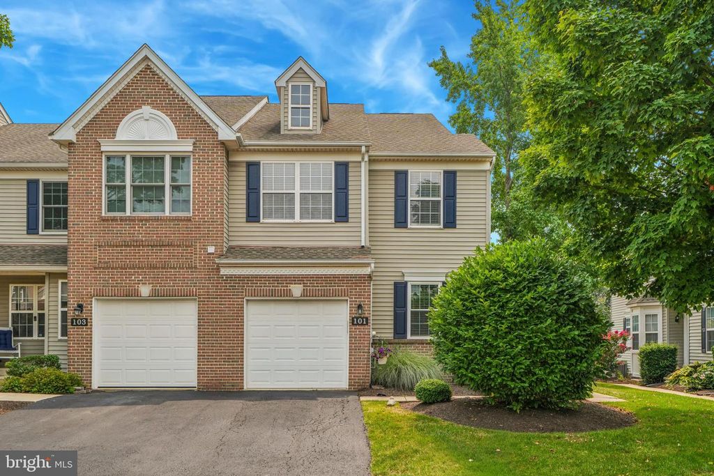 101 WALKER RD, Royersford, PA 19468