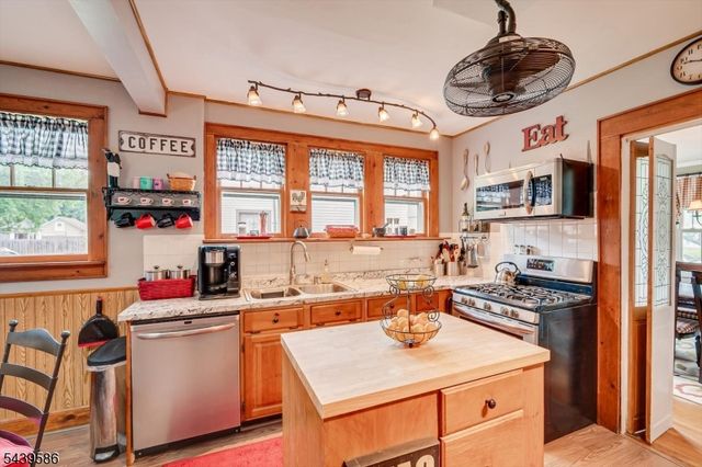 1052 Sherman Ave, South Plainfield Boro, NJ 07080