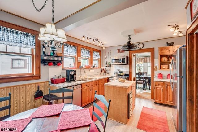 1052 Sherman Ave, South Plainfield Boro, NJ 07080