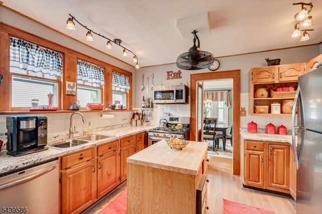 1052 Sherman Ave, South Plainfield Boro, NJ 07080