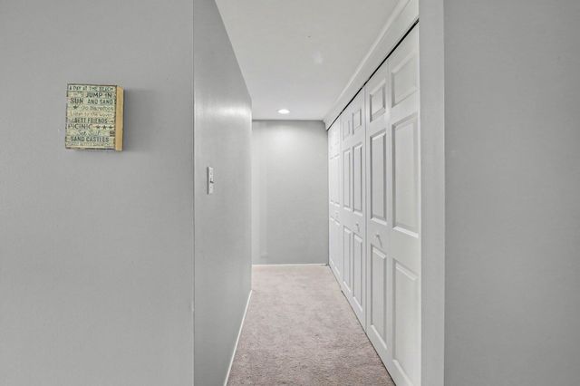 1225 S Maple Road 307, Ann Arbor, MI 48103