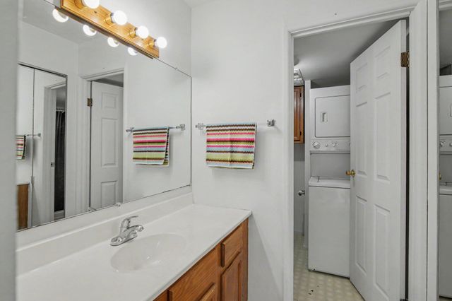 1225 S Maple Road 307, Ann Arbor, MI 48103