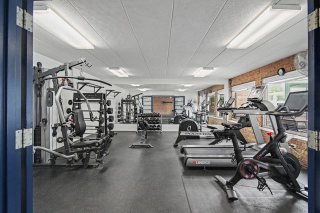 1225 S Maple Road 307, Ann Arbor, MI 48103