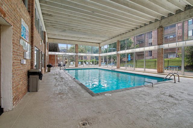 1225 S Maple Road 307, Ann Arbor, MI 48103