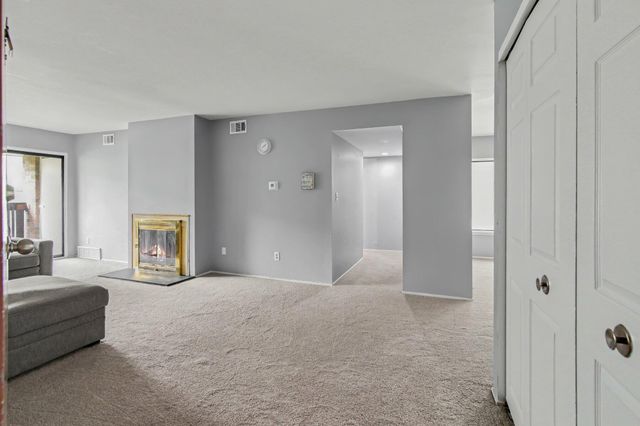 1225 S Maple Road 307, Ann Arbor, MI 48103