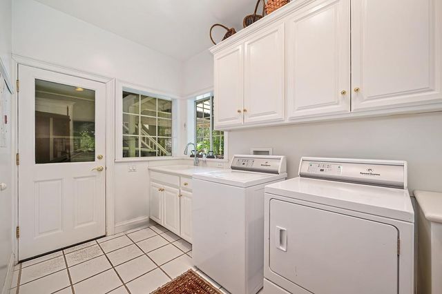 8500 Moss Ct, Granite Bay, CA 95746