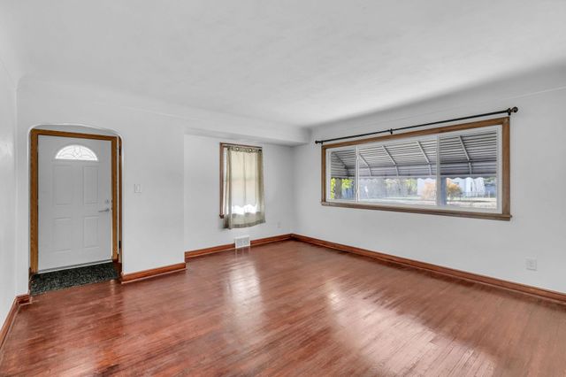 1779 Orange Avenue E, Saint Paul, MN 55119