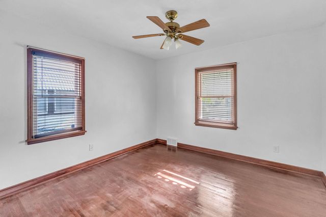 1779 Orange Avenue E, Saint Paul, MN 55119