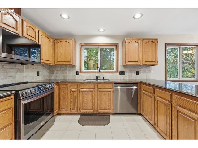 18613 Ne HOOPER WOLLAM Rd, Amboy, WA 98601